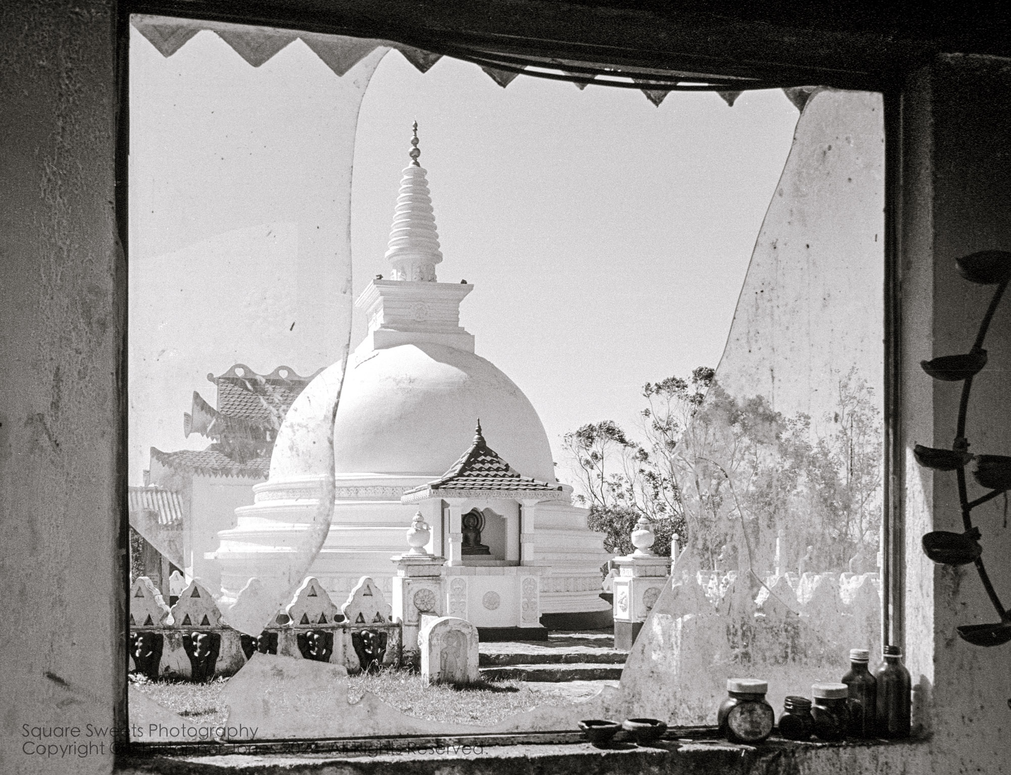 Stupa, Single Tree Hill, Nuwara Eliya, Sri Lanka